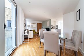 3 Bed Flat by Limehouse Basin