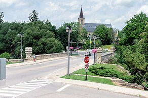 Perth County Inn