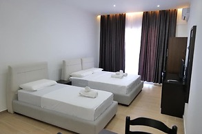 Lux Apartments
