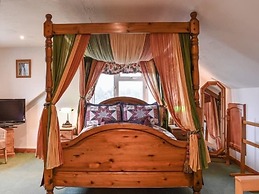 Shiralee Holiday Home