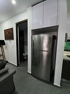 Hollywood Apartment