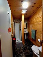 EARTHQUEST Lodge