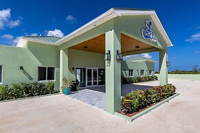 Ocean Breeze Resort