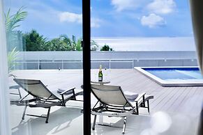 Crystal Villa SHIRARAHAMA BEACH