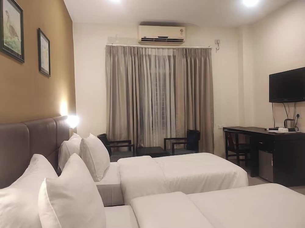 Padmini Resorts