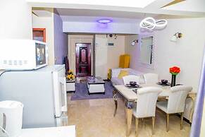 Lux Suites Marcus Garden Apartments
