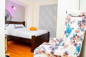 Lux Suites Marcus Garden Apartments
