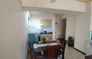 Lux Suites Marcus Garden Apartments