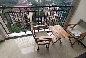 Lux Suites Marcus Garden Apartments