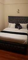 Lux Suites Marcus Garden Apartments