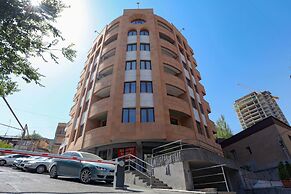 Stay Inn on Saryan 26.3 str.