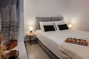 AMINA APARTMENTS