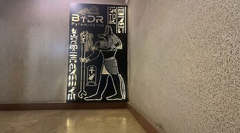King Badr pyramids inn