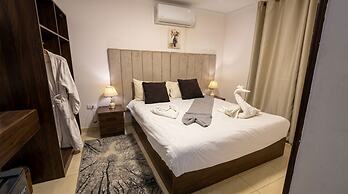 King Badr pyramids inn