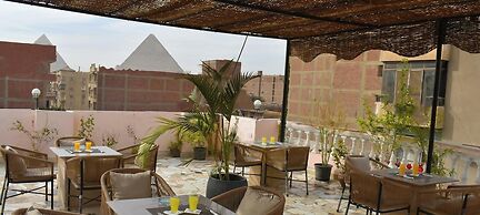 King Badr pyramids inn