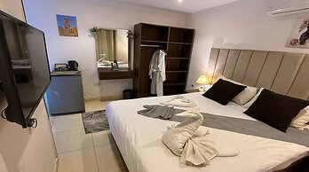 King Badr pyramids inn