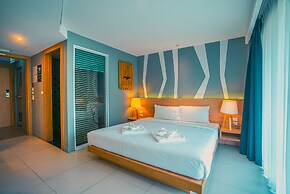 Mad Monkey Phuket