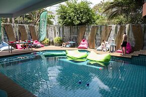 Mad Monkey Phuket