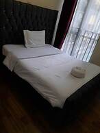 Lux Suites Silver Habor  Apartments