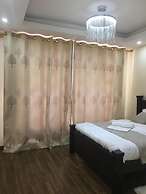 Lux Suites Silver Habor  Apartments