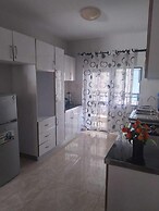 Lux Suites Silver Habor  Apartments