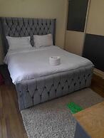 Lux Suites Silver Habor  Apartments