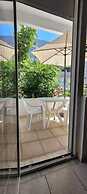 Annas Downtown Apartment
