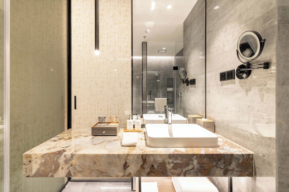 Radisson Hotel, Beijing Daxing Airport    