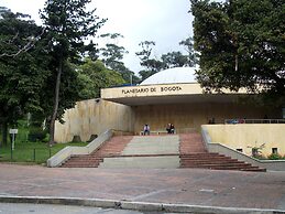 ApartaEstudios - Plaza de Toros