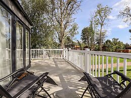18 Woodlands Retreat