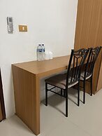 OYO 75577 Palace Hostel