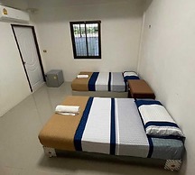 OYO 75577 Palace Hostel
