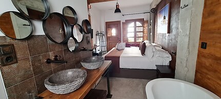 Murallas de Jayran Hotel Boutique