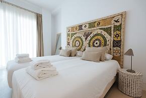 Eva Recommends Castellar Pool & Terrace