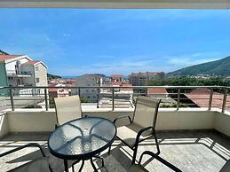 Bucanero Apartments Budva