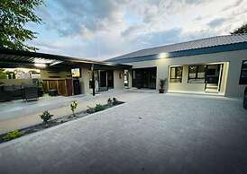 Boalotswe Inn