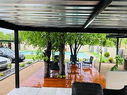 Boalotswe Inn