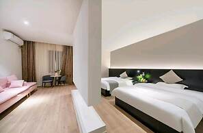Heli Hotel