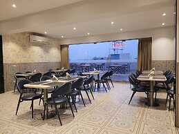 Hotel Elements