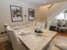 Netherdale House