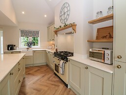 Netherdale House
