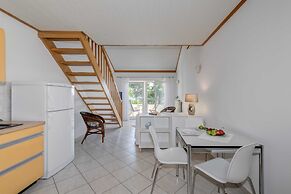 Beachfront apartment Milan with balcony