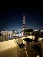 JRE Cozy Rooftop Near Al Services 23