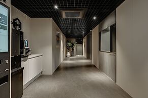 Two H Hotel