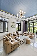 Rosemary Villa near Han River