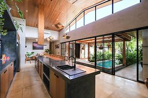 Tango Villa