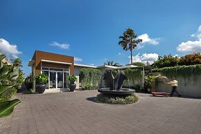 The Claremont Luxury Villas