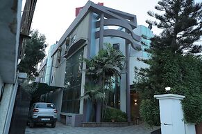 Hotel Gokul