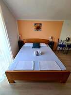 Olive Garden Apartments Petrovic