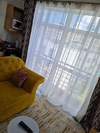 Lux Suites Racecourse Studio Apartments
